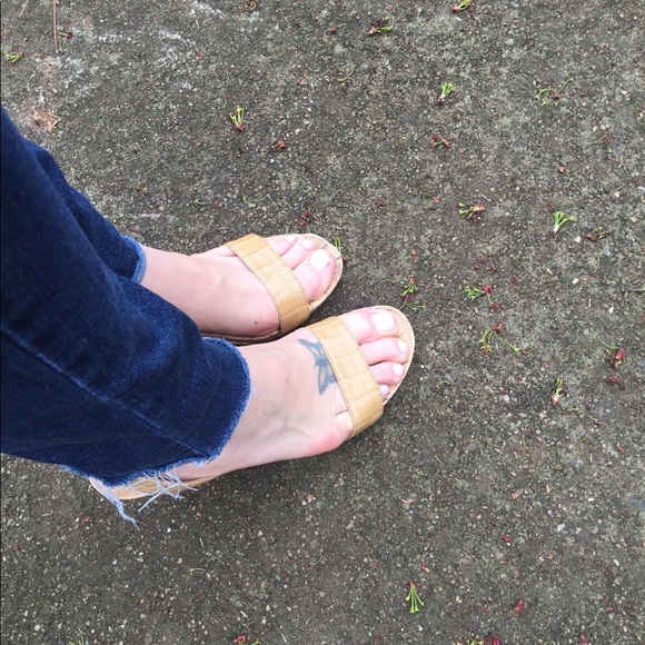 Wedge strap sandalls - Picture 3 of 4